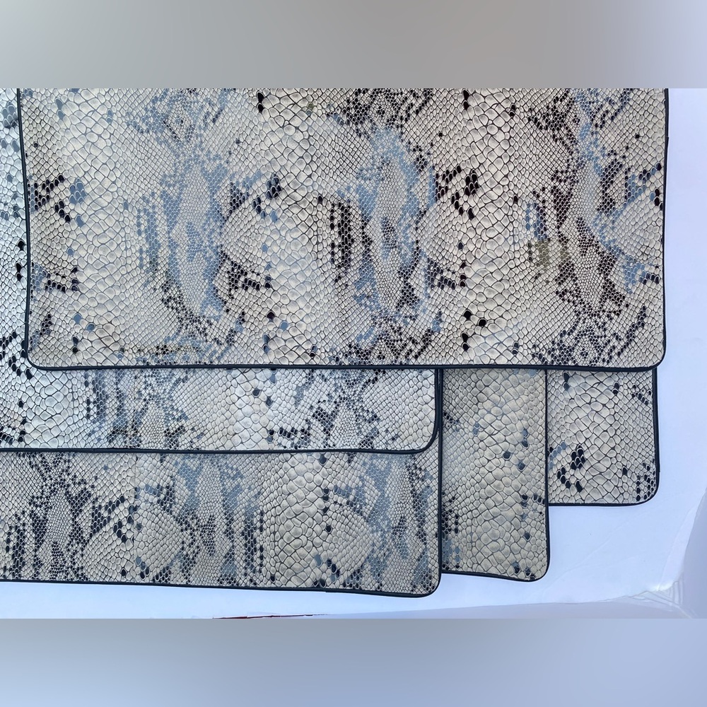 NWOT real leather Snakeskin Patterned laptop cases 18x14 PYAR &CO Paula Queen - Picture 8 of 8